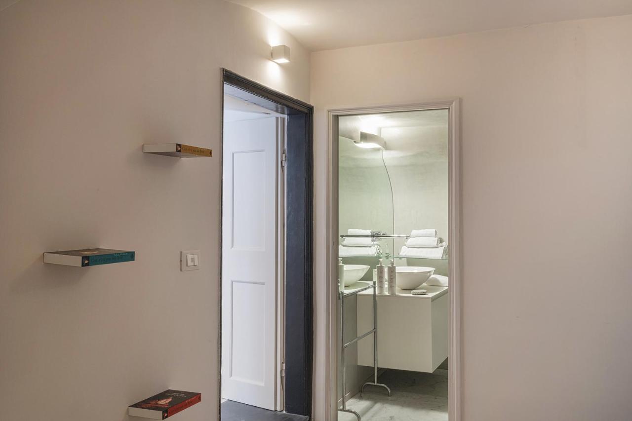 Garibaldi Glamorous Apartment By Wonderful Italy Генуа Екстериор снимка