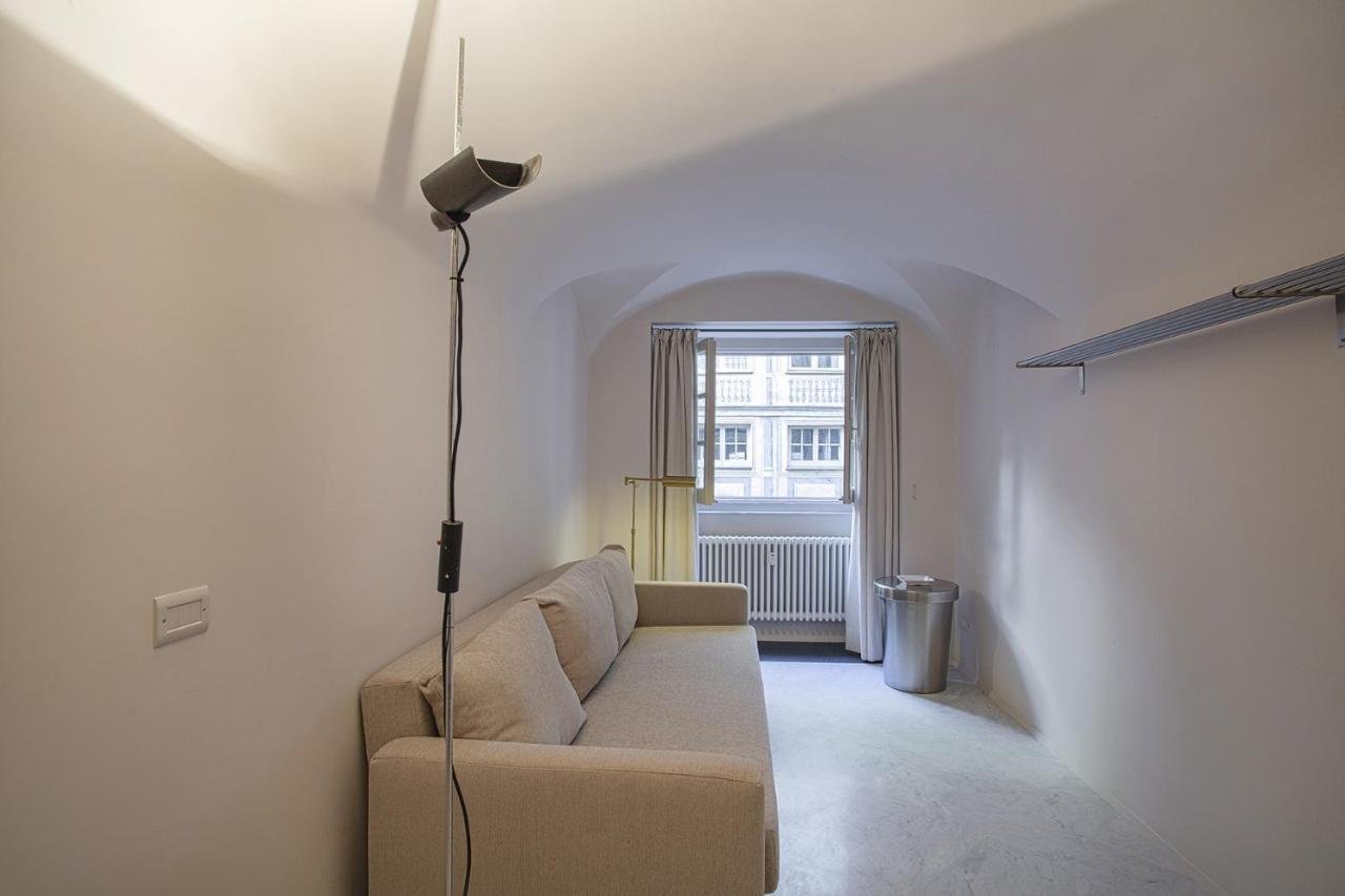 Garibaldi Glamorous Apartment By Wonderful Italy Генуа Екстериор снимка