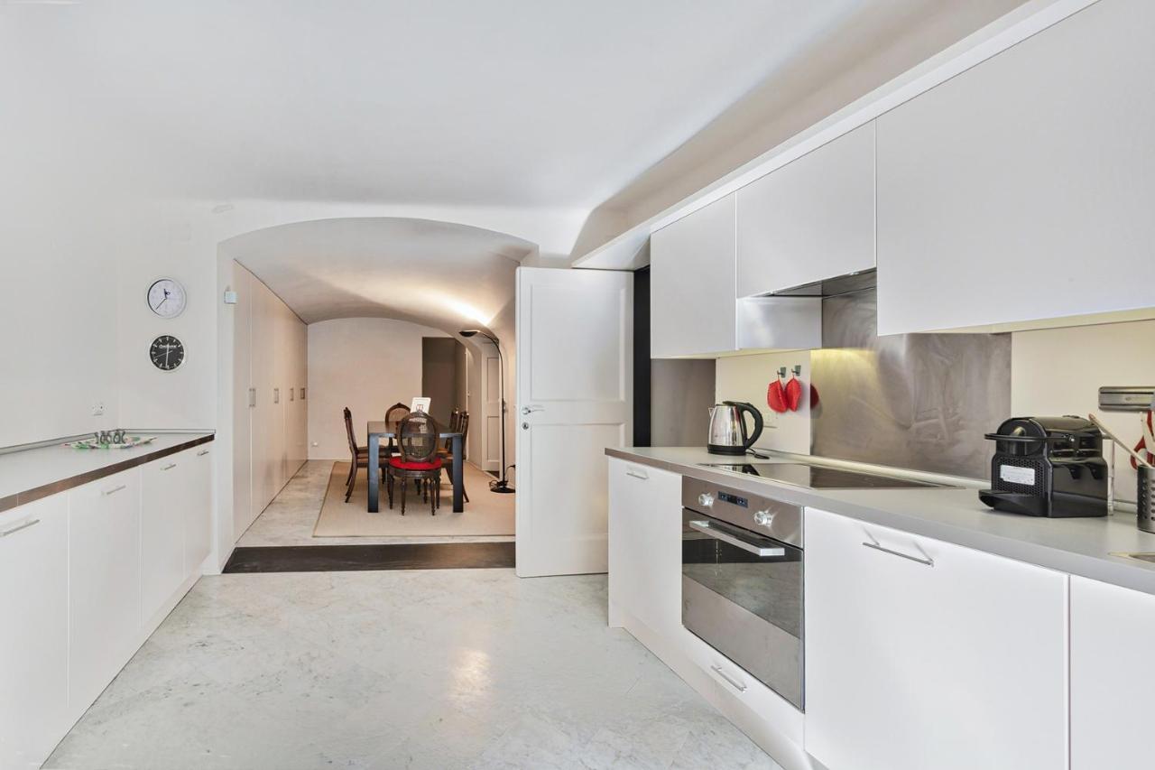 Garibaldi Glamorous Apartment By Wonderful Italy Генуа Екстериор снимка